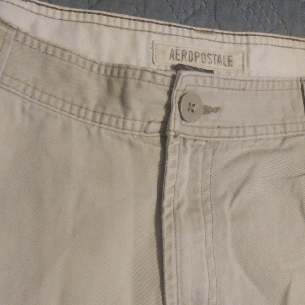 Aeropostale Light Tan Cargo Shorts - Picture 8 of 12